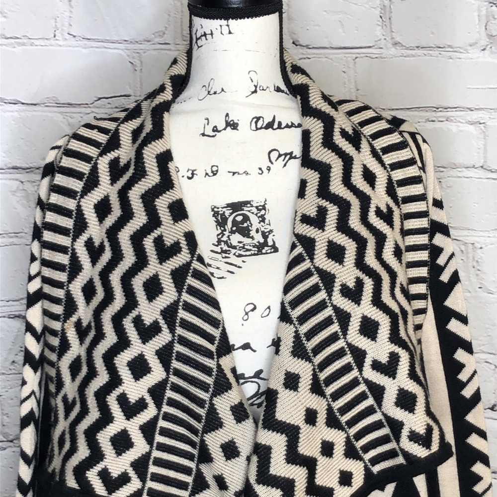 Sisters Geometric Pattern Open Front Cardigan - B… - image 2